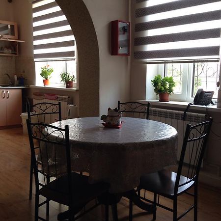 Atyraū Hostel Arzy מראה חיצוני תמונה