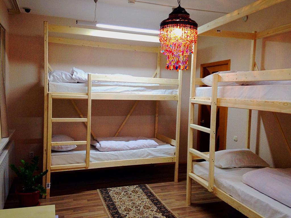 Atyraū Hostel Arzy מראה חיצוני תמונה